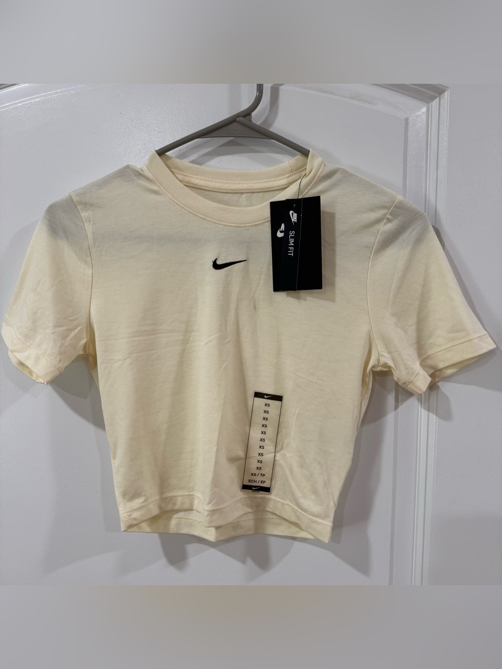 Women’s Nike Crop Top
